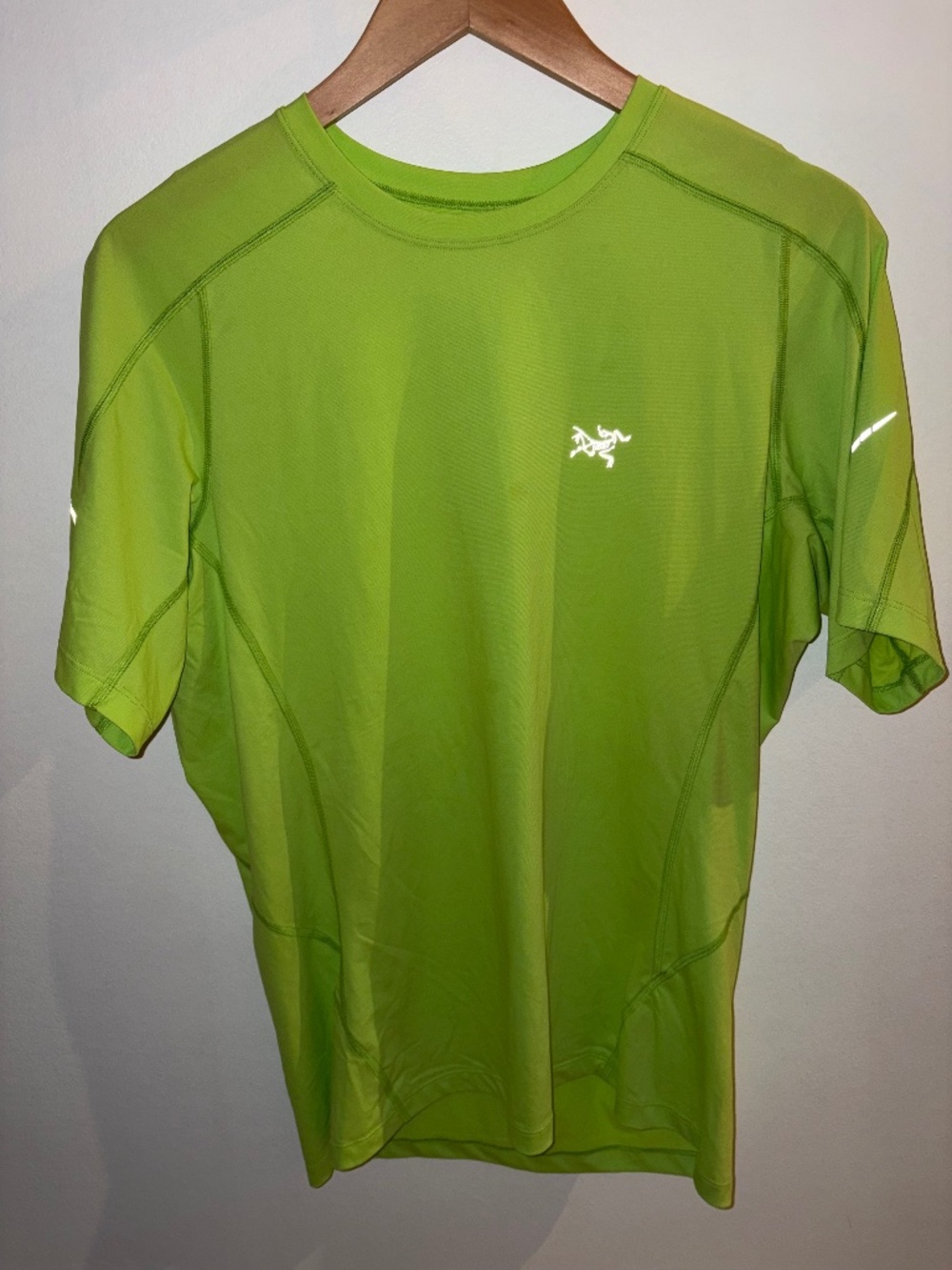 ARC'TERYX Motus Crew Short Sleeve Performance Shirt Lime Green - Size Medium
